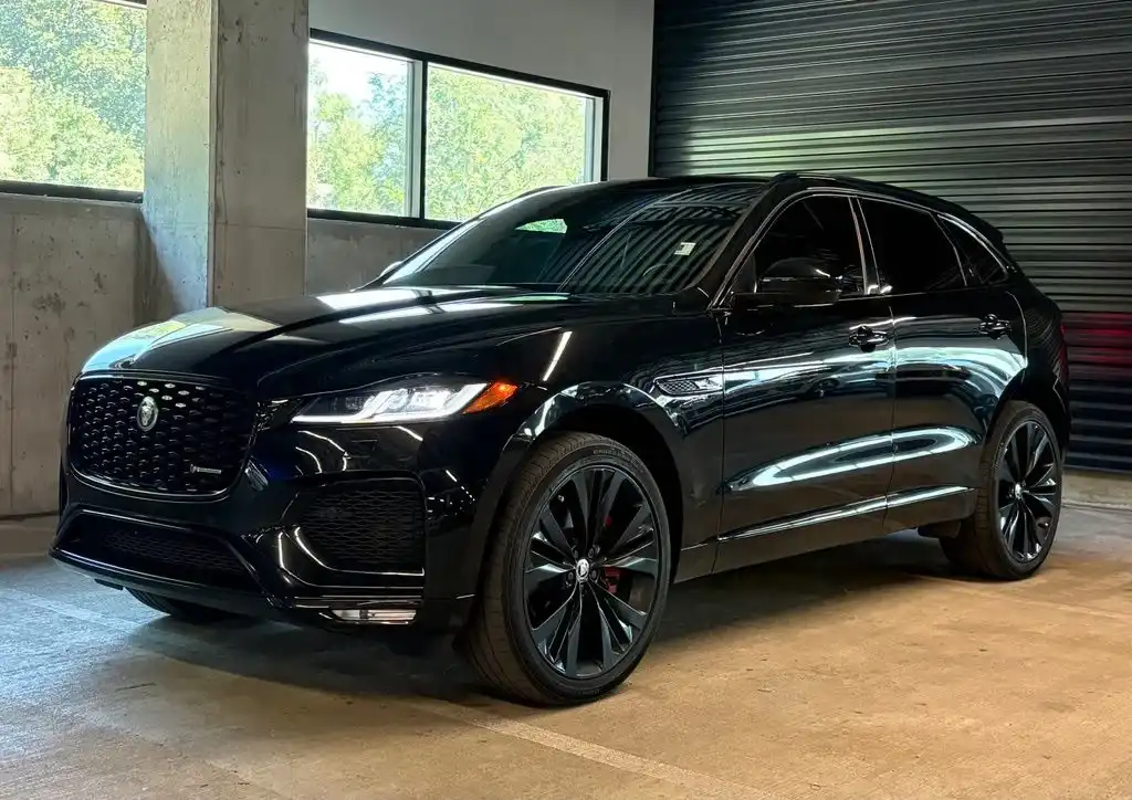 2024 Jaguar F-PACE P400 R-Dynamic S's photo