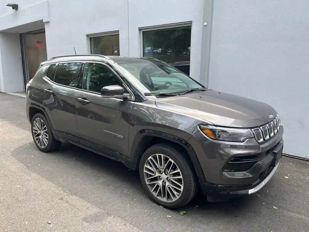 2022 Jeep Compass Limited 4X4's photo