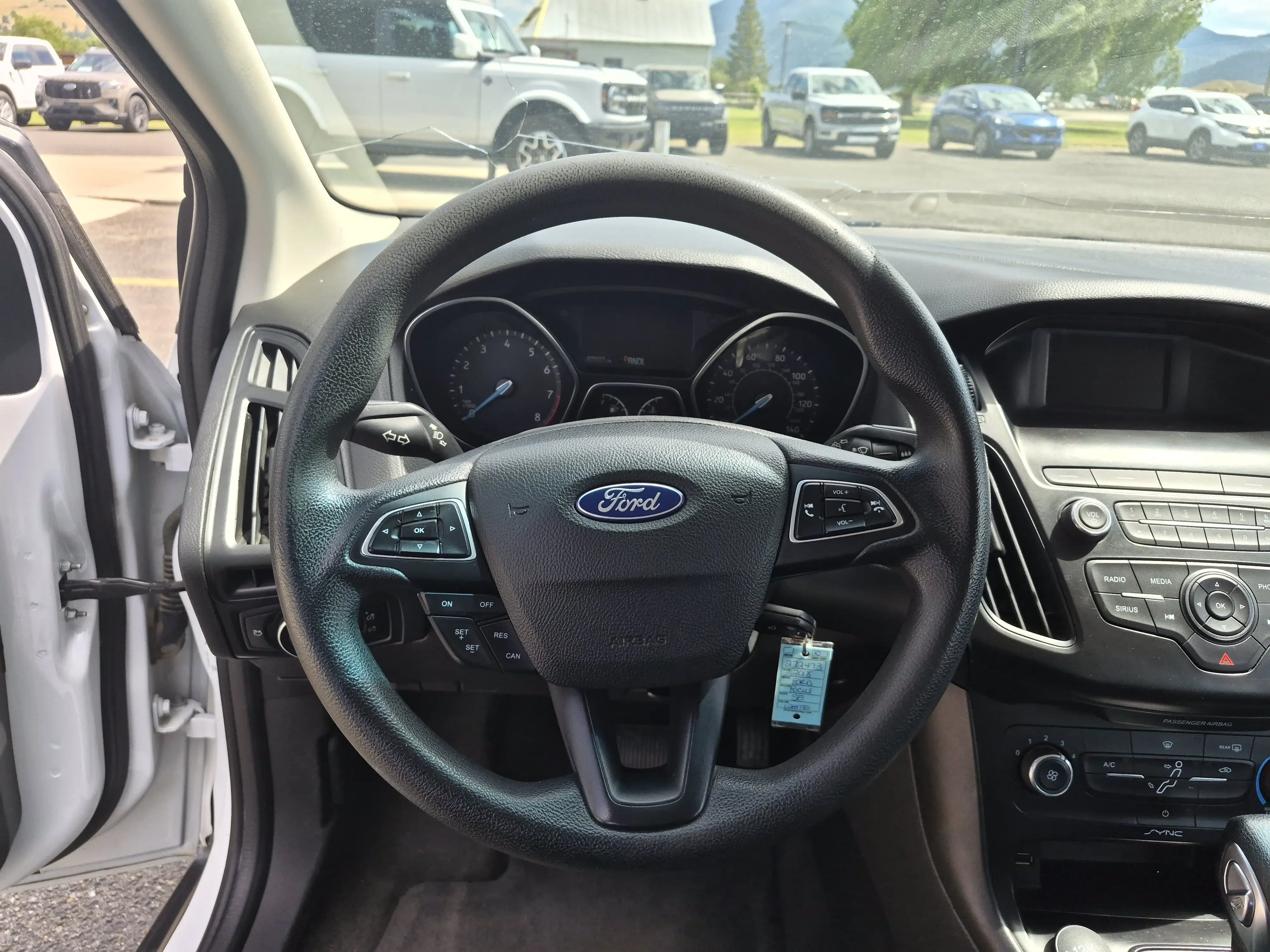 2018 Ford Focus Hatch SE photo 4