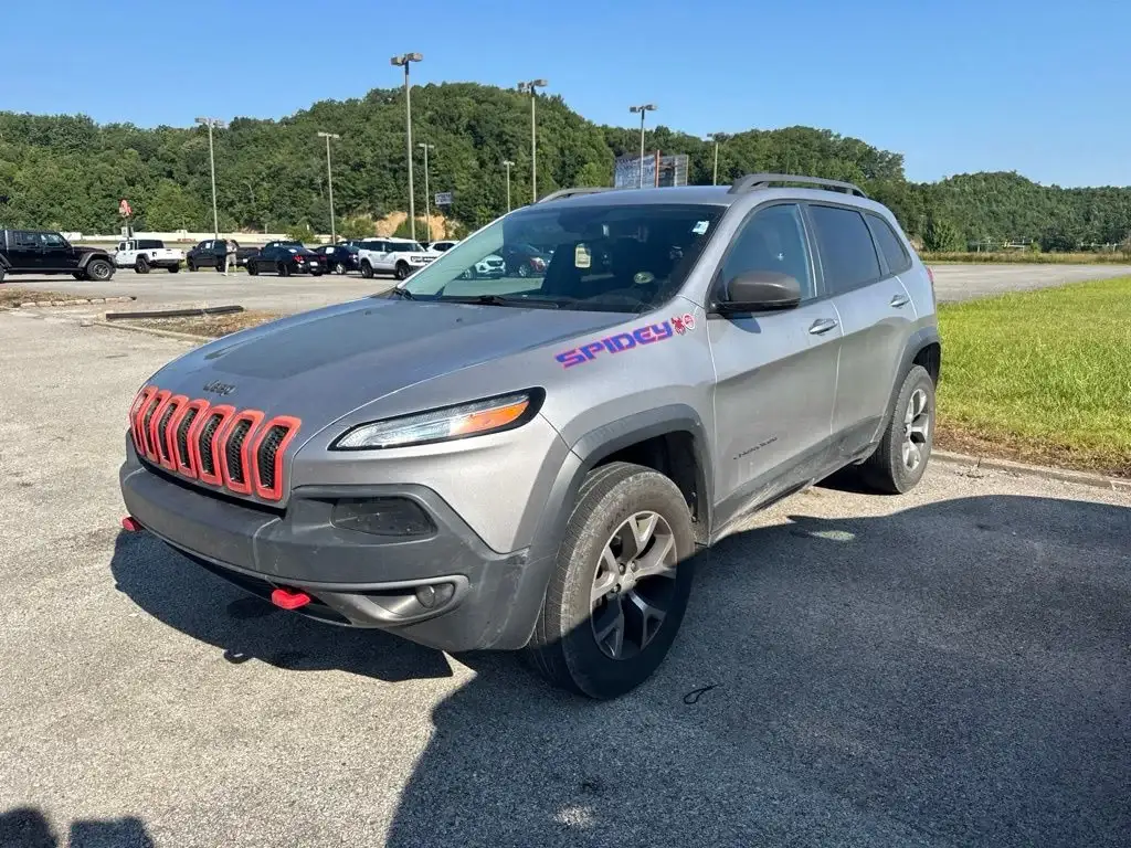 2018 Jeep Cherokee Trailhawk 4WD photo 1