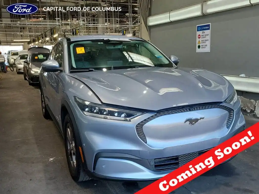 2022 Ford Mustang-Mach-e Select's photo