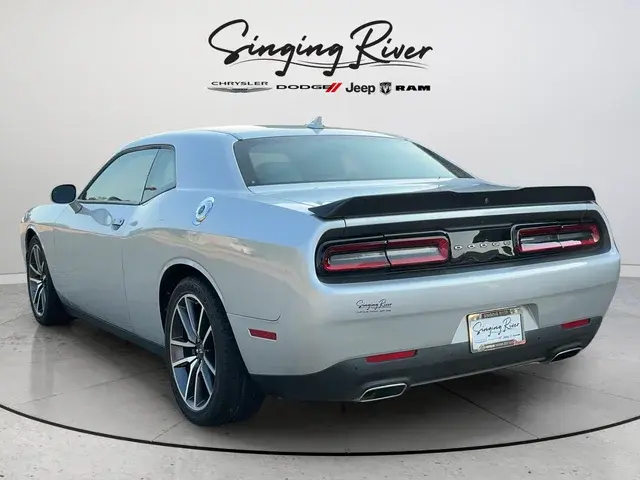 2023 Dodge Challenger GT Auto photo 5