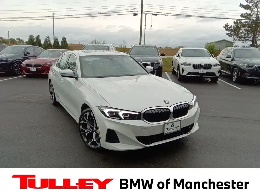 2025 BMW 3 Series 330i xDrive Sedan's photo