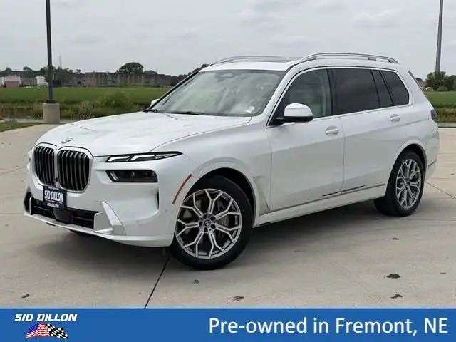 2025 BMW X7 xDrive40i's photo