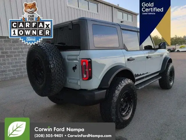 2023 Ford Bronco Wildtrak 4WD photo 3