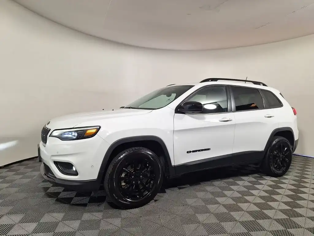 2023 Jeep Cherokee Altitude Lux 4X4's photo