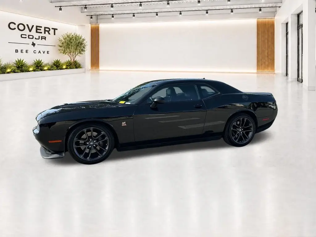 2023 Dodge Challenger R/T Scat Pack photo 5