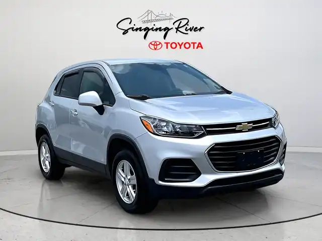 2020 Chevrolet Trax LS AWD's photo
