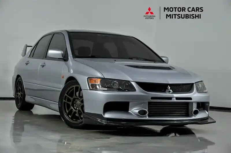 2006 Mitsubishi Lancer Evolution IX's photo