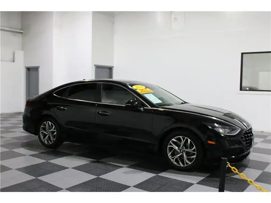 2020 Hyundai Sonata SEL's photo