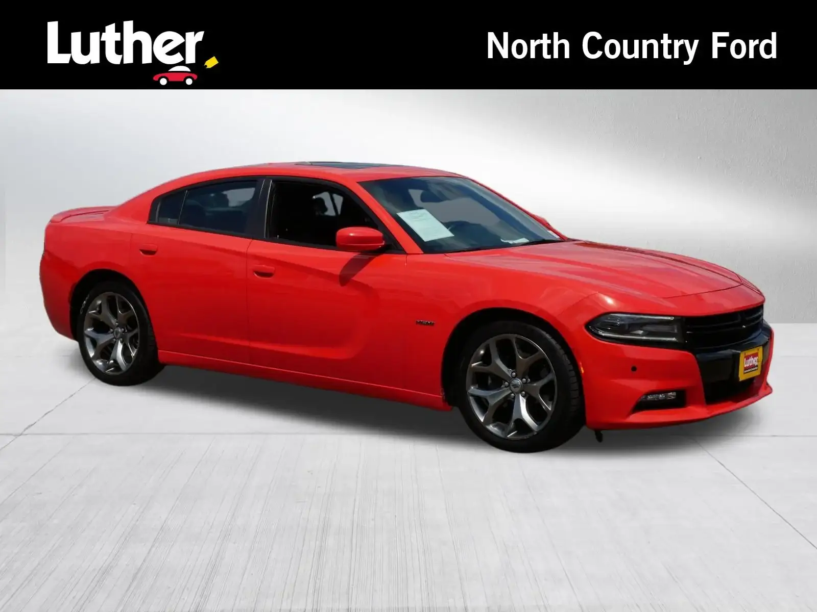 2017 Dodge Charger R/T photo 1