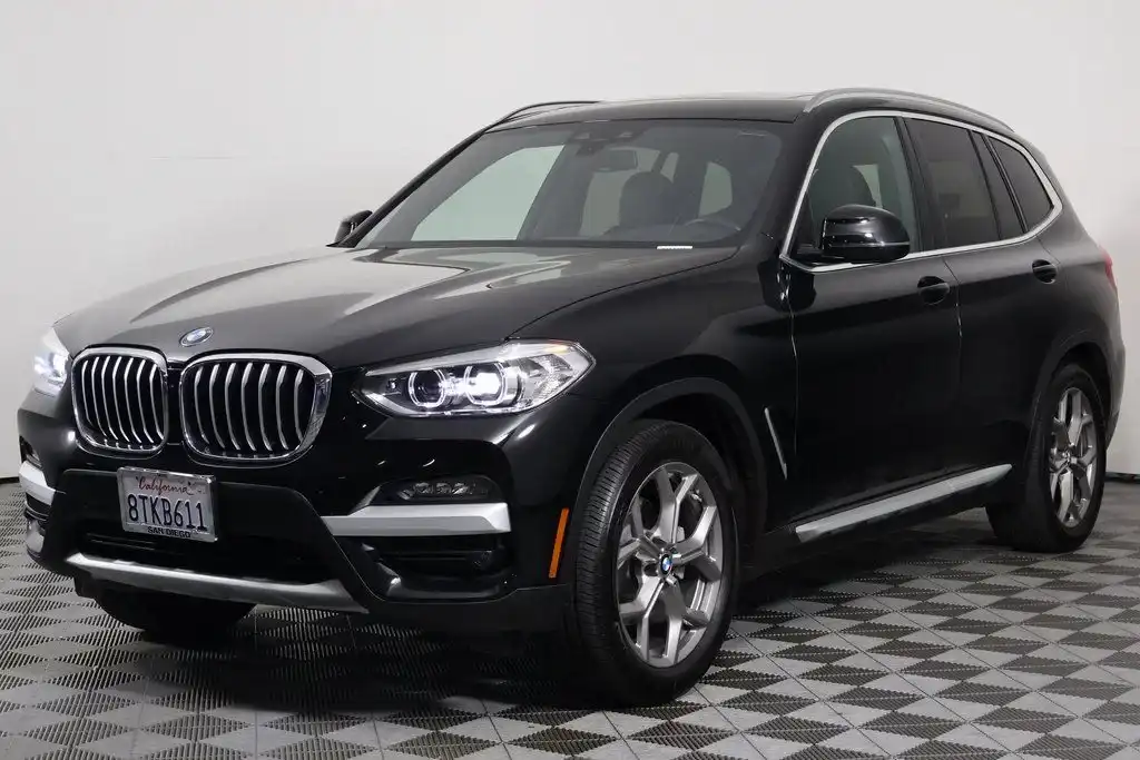 2021 BMW X3 sDrive30i's photo