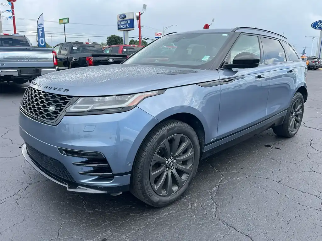 2019 Land Rover Range Rover Velar R-Dynamic SE Si4's photo