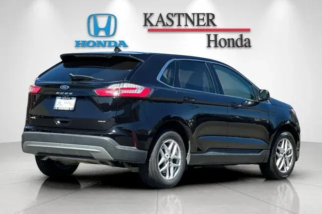 2024 Ford Edge SEL AWD photo 3
