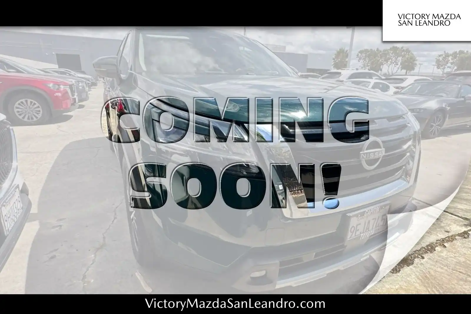 2023 Nissan Pathfinder Platinum FWD's photo