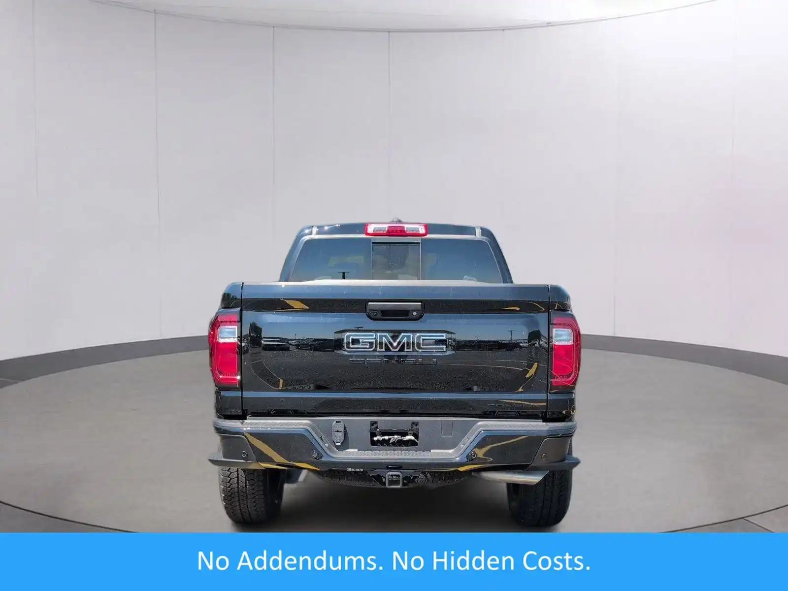 2026 GMC Canyon 4WD Denali Crew Cab Short Box's photo