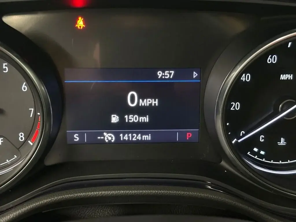 2023 Buick Encore GX Select photo 3