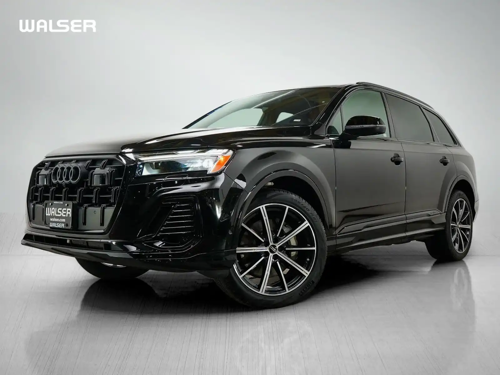 2025 Audi Q7 45 Premium Plus quattro Tiptronic's photo