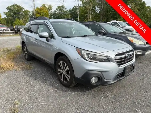 2018 Subaru Outback 2.5i Limited's photo