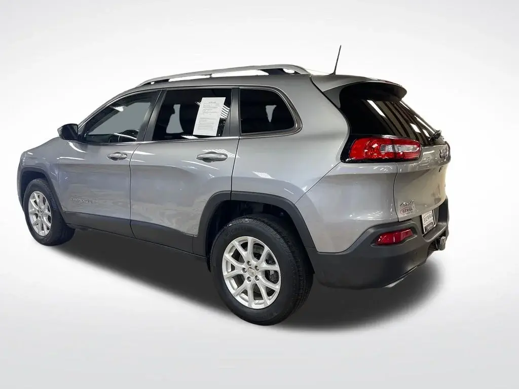 2017 Jeep Cherokee Latitude 4X4 photo 3