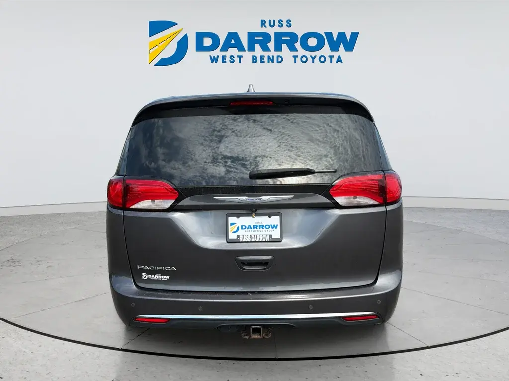2019 Chrysler Pacifica Touring Plus photo 4