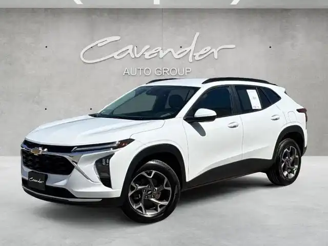 2025 Chevrolet Trax LT's photo