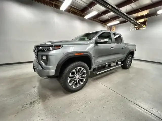 2026 GMC Canyon 4WD Denali Crew Cab Short Box's photo