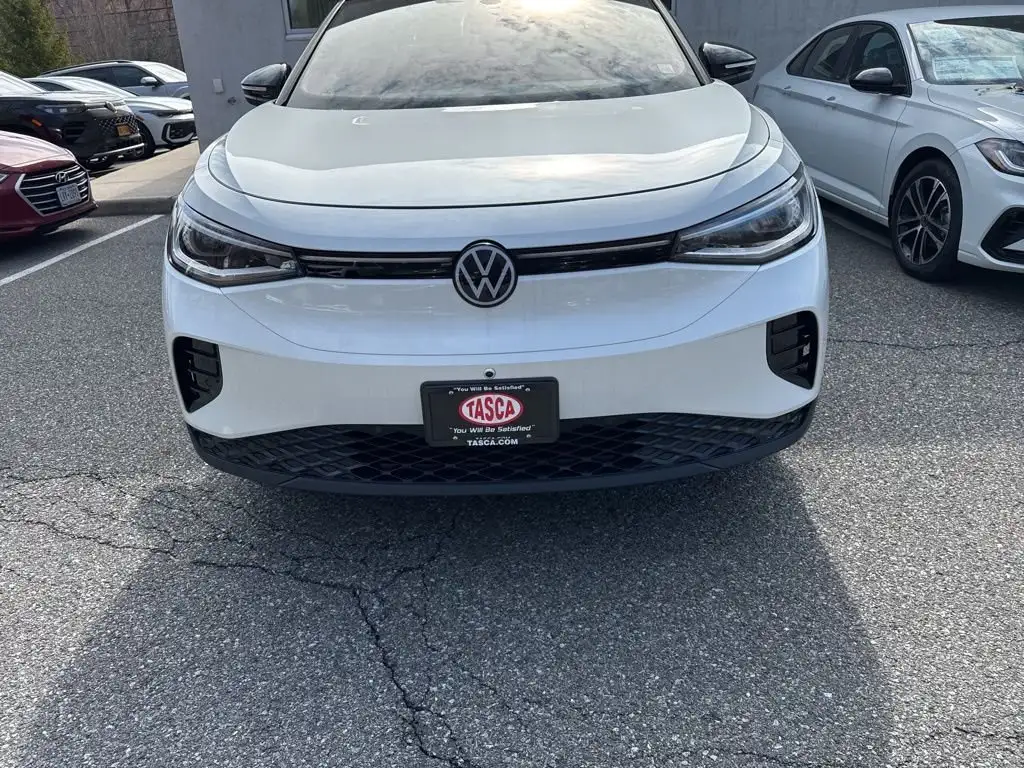 2025 Volkswagen ID.4 Pro S Plus with VW Sound 4Motion's photo