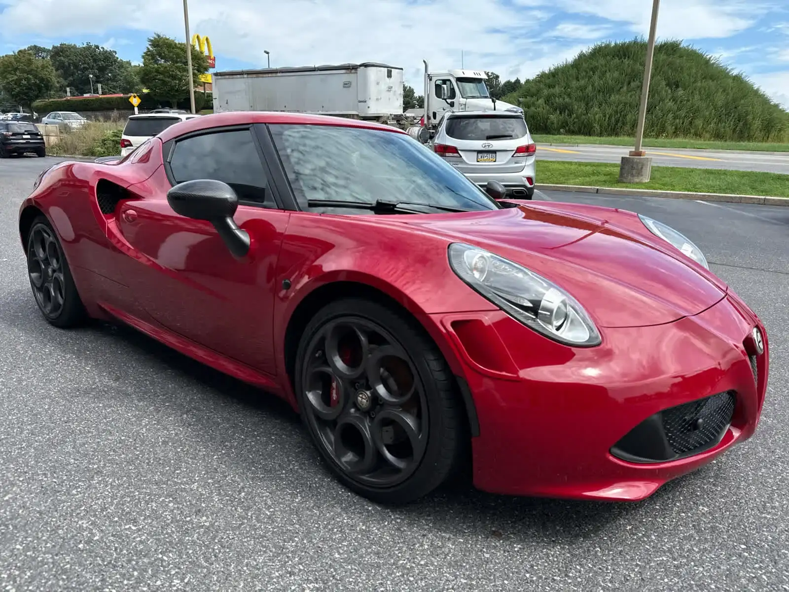 2015 Alfa Romeo 4C Launch Edition's photo