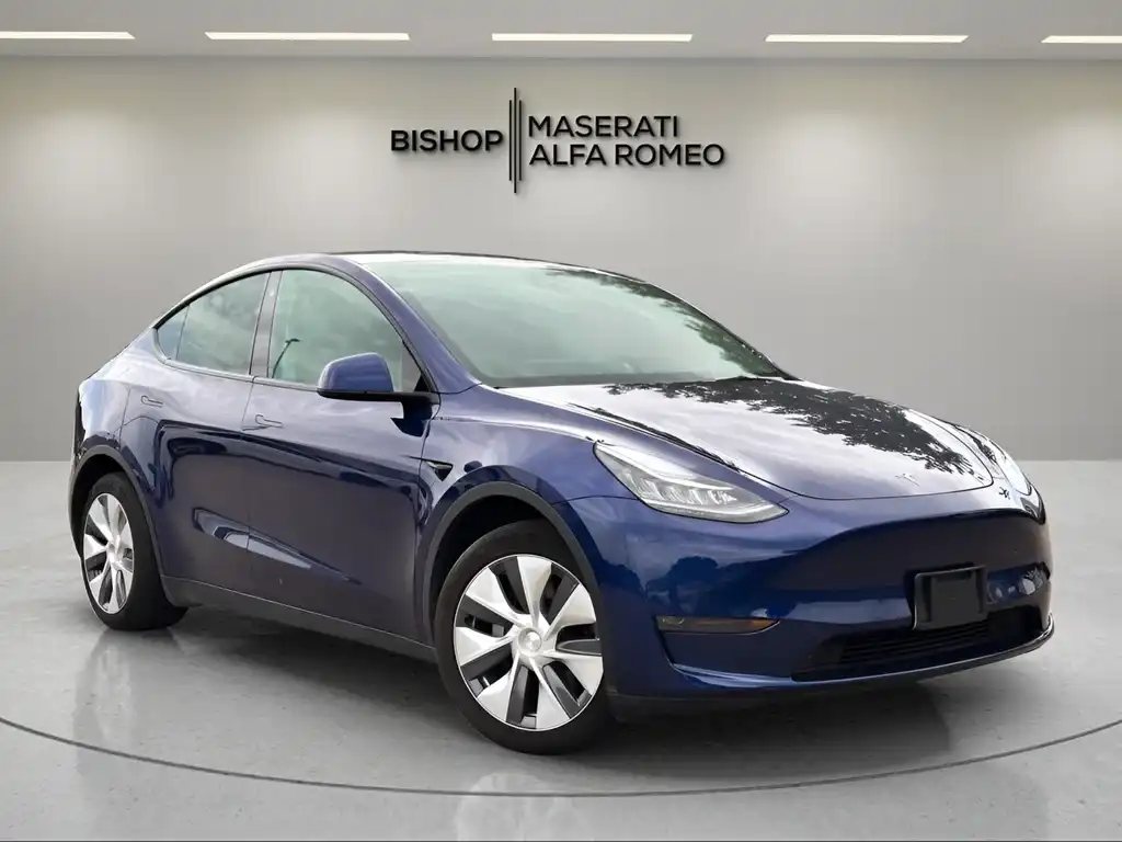 2022 Tesla Model Y Long Range Dual Motor All-Wheel Drive's photo