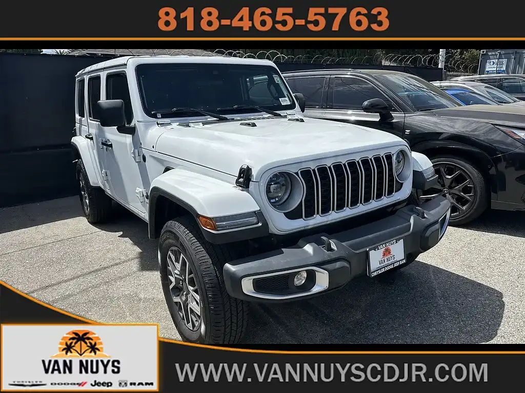 2025 Jeep Wrangler Sahara's photo