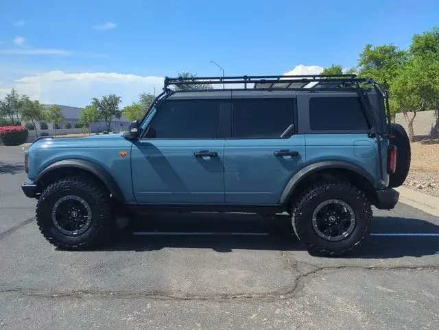 2021 Ford Bronco Badlands 4x4 photo 4