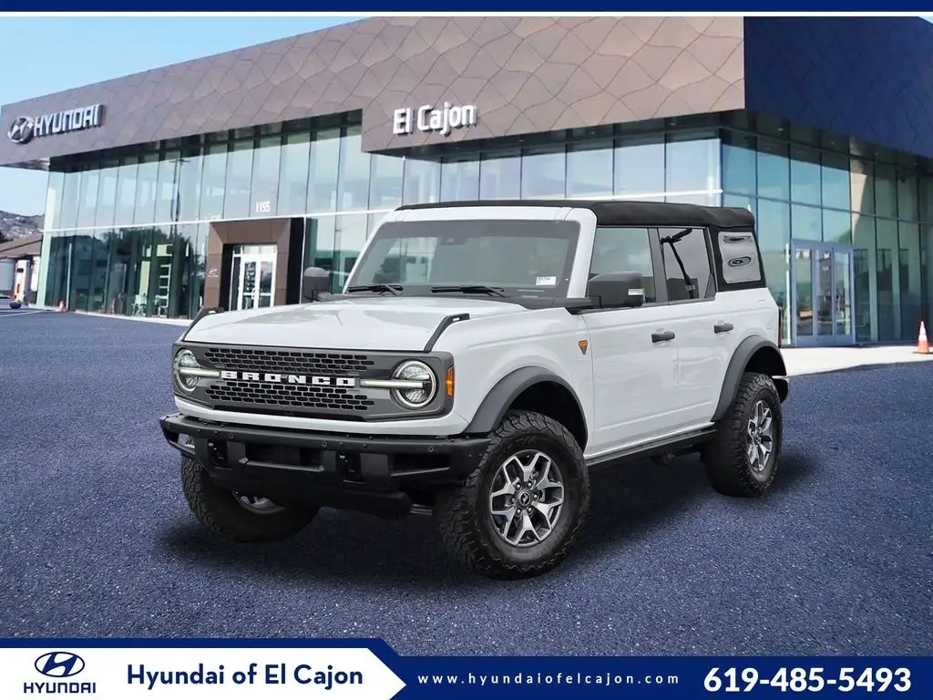 2023 Ford Bronco Badlands 4x4 photo 1