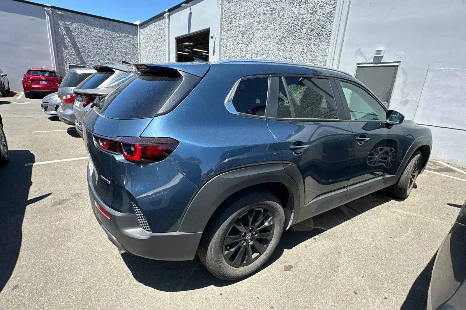2025 Mazda CX-50 2.5 S Premium photo 5