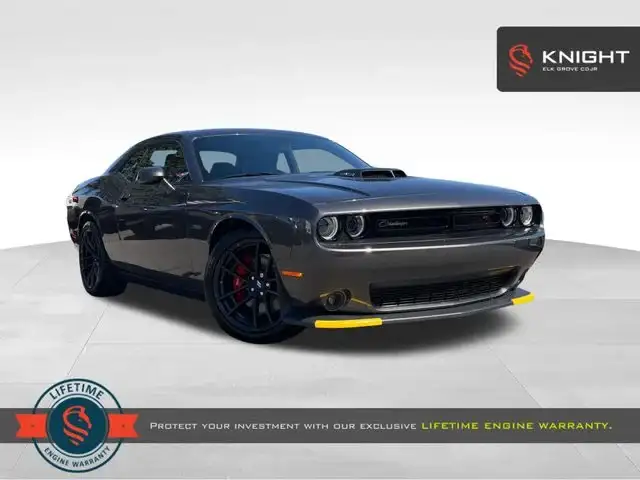2023 Dodge Challenger R/T's photo