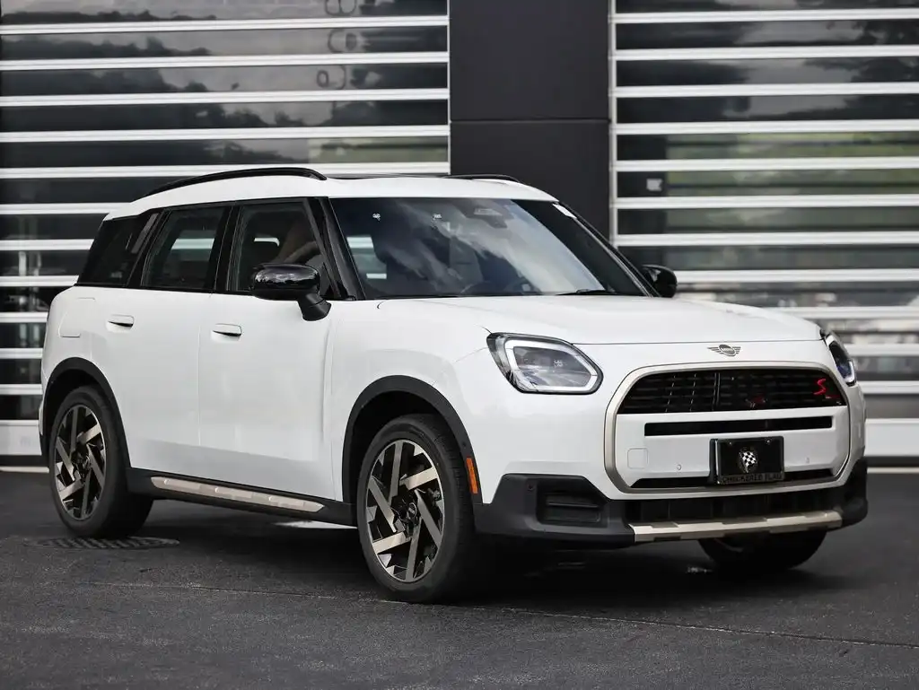 2027 MINI Countryman S ALL4's photo