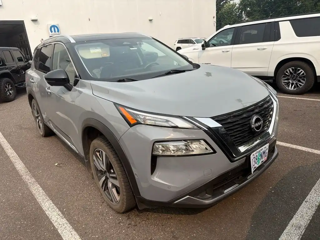 2023 Nissan Rogue SL AWD's photo