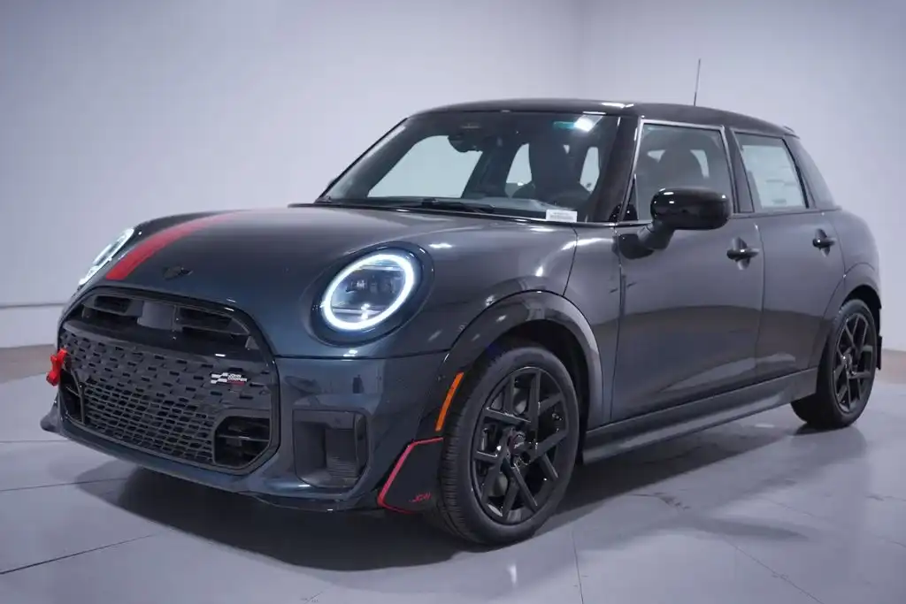 2026 MINI Hardtop Cooper S Signature's photo