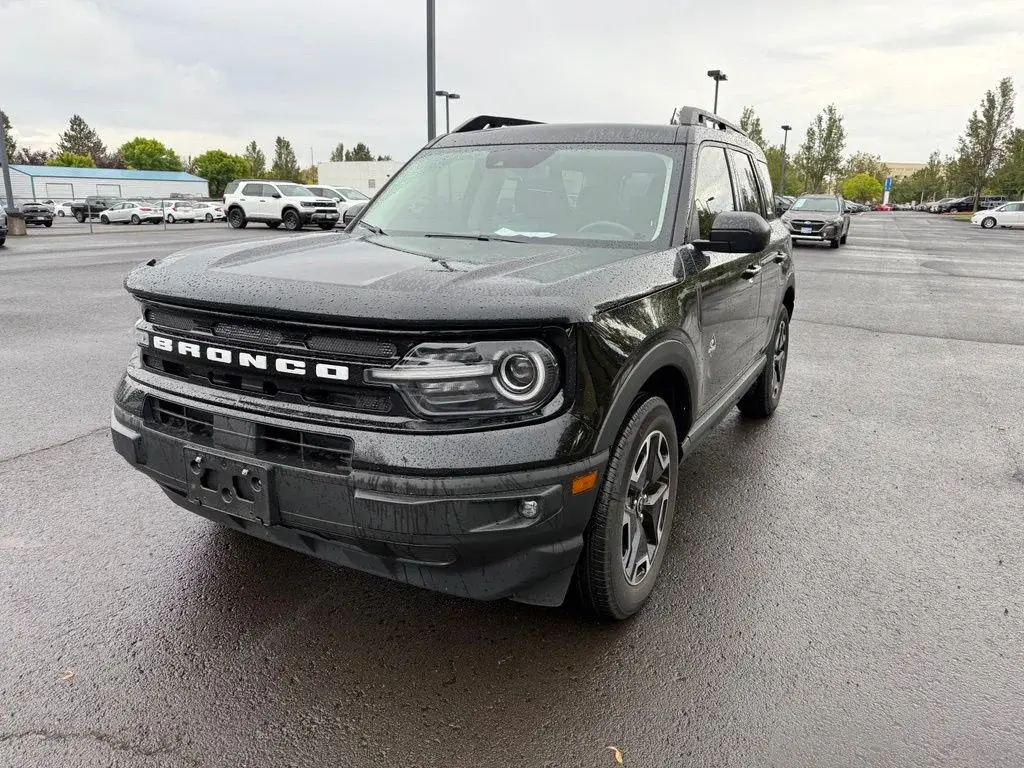 2024 Ford Bronco Sport Outer Banks 4WD photo 3