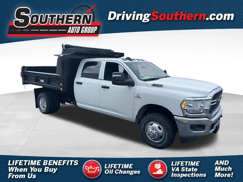 2024 RAM 3500 Tradesman 4WD Crew Cab's photo