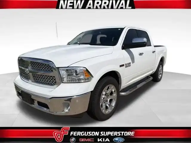 2017 RAM 1500 Laramie 4x4 Crew Cab 5'7's photo