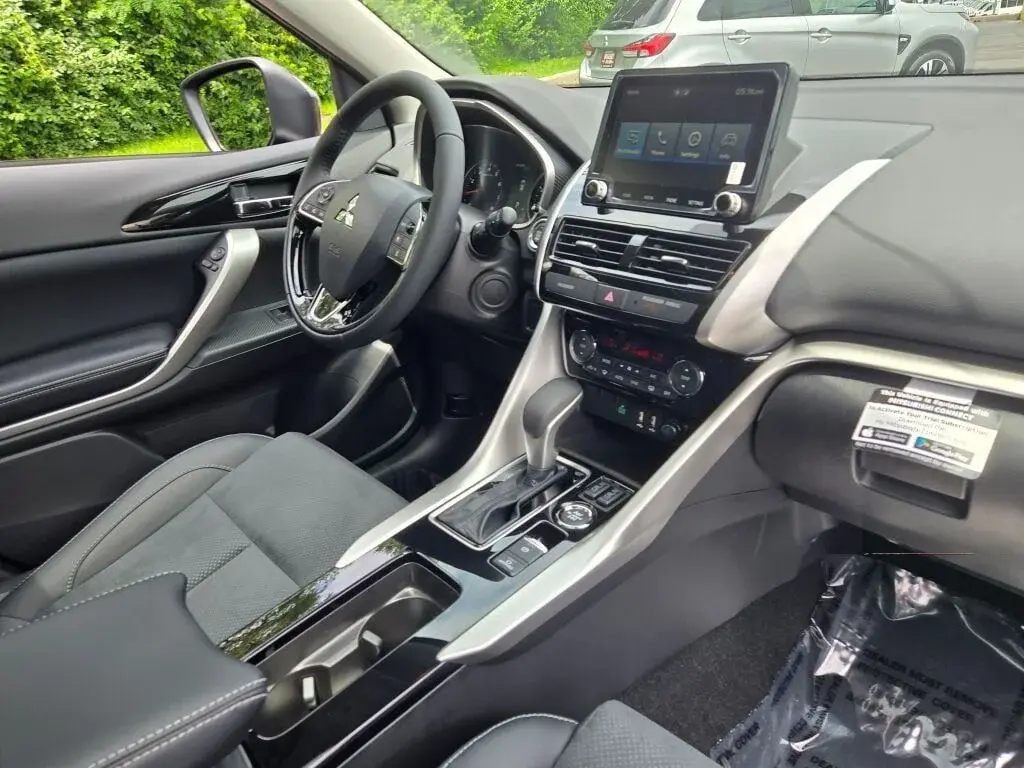2026 Mitsubishi Eclipse Cross SE S-AWC photo 5