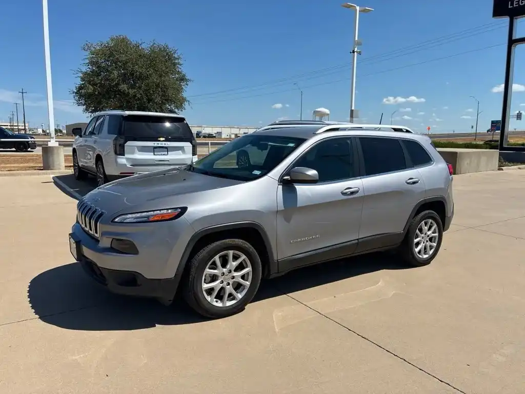 2018 Jeep Cherokee Latitude's photo