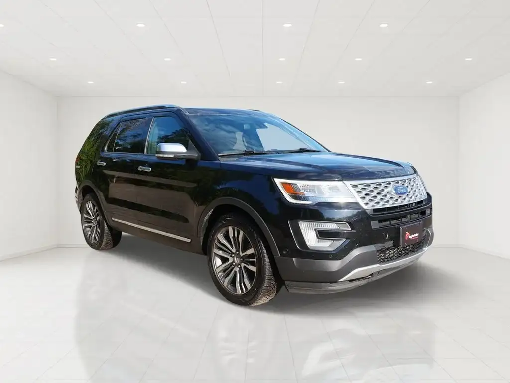 2017 Ford Explorer Platinum 4WD's photo