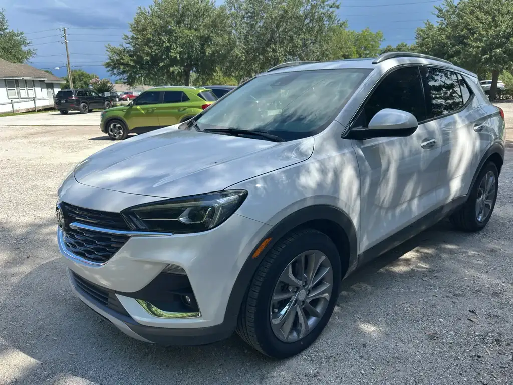 2023 Buick Encore GX Essence photo 1