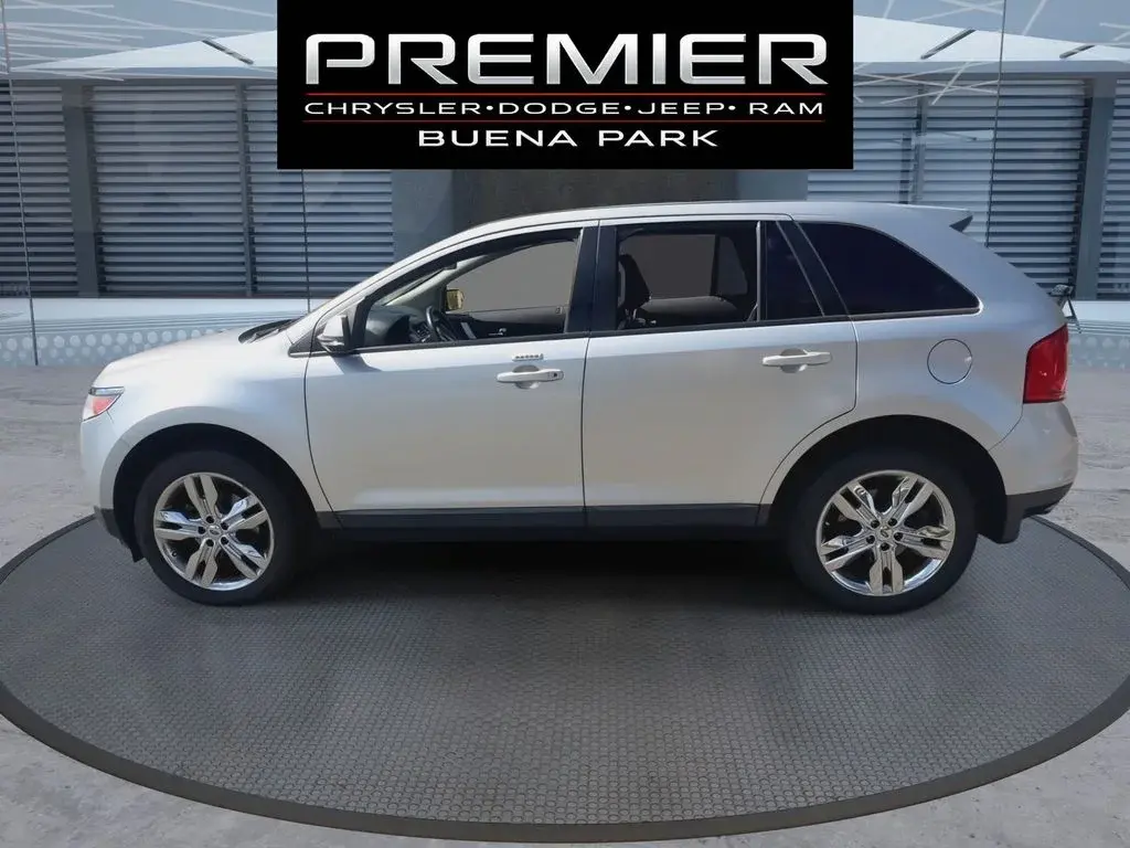 2014 Ford Edge SEL photo 5