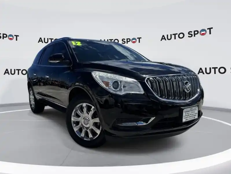 2017 Buick Enclave Premium's photo