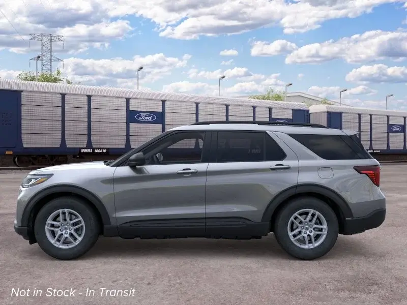 2026 Ford Explorer undefined photo 3