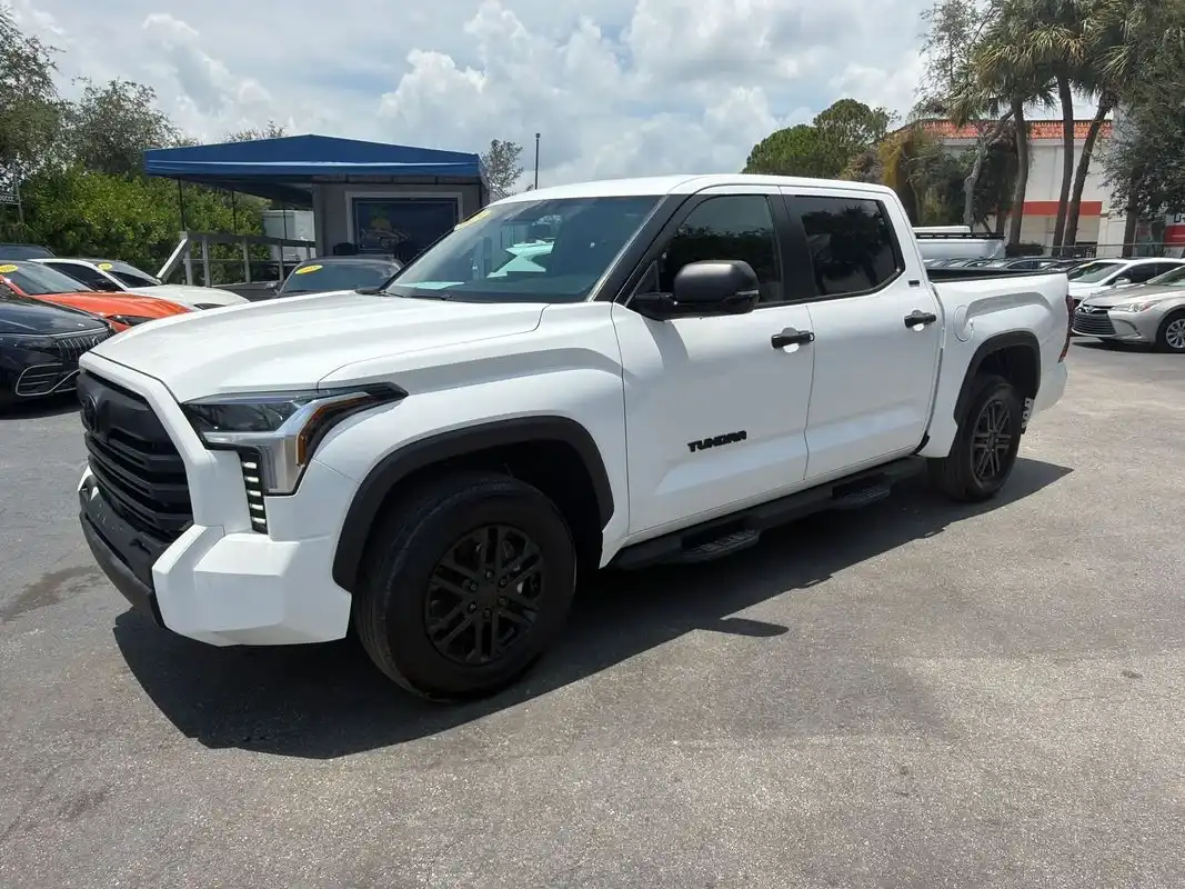 2025 Toyota Tundra SR5 3.4L CrewMax 5.5' Bed's photo