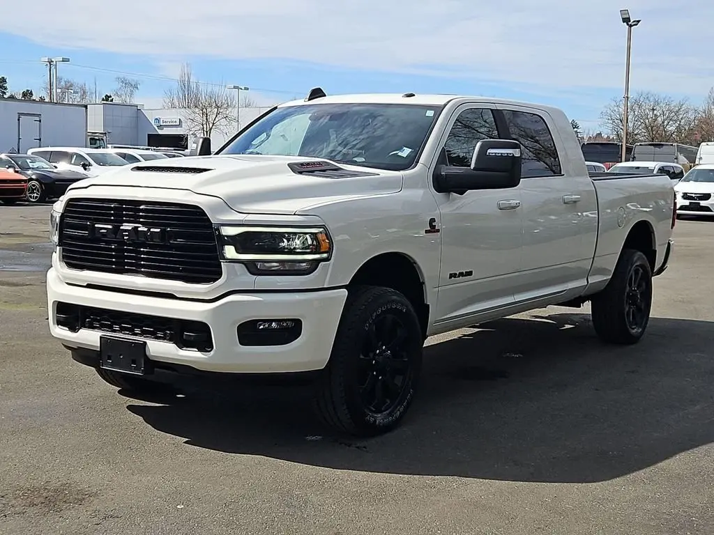2024 RAM 3500 Laramie 4X4 Mega Cab photo 3